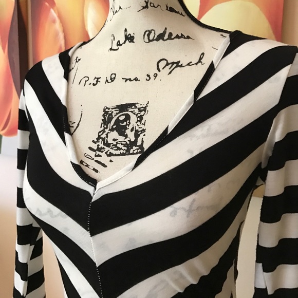 Striped Cutout Maxi Dress - Picture 3 of 8